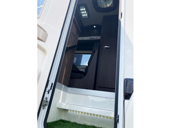 コースター中古　ボーダーバンクス　ナッツRVハイパーエボリューションTYPE・T