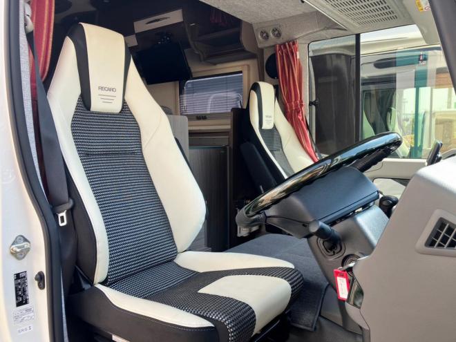 コースター中古　ボーダーバンクス　ナッツRVハイパーエボリューションTYPE・T