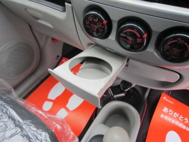 iビバーチェ 4WD　4WD スマートキー エンジンスターター シートヒーター ドアバイザー プライバシーガラス 社外アルミ Bカメラ スタッドレス+ホイールセット積込み 1年間走行無制限保証付 660