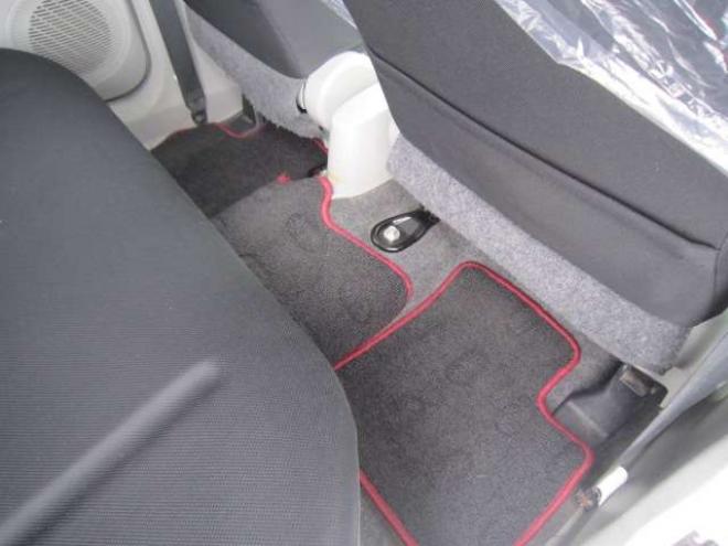 iビバーチェ 4WD　4WD スマートキー エンジンスターター シートヒーター ドアバイザー プライバシーガラス 社外アルミ Bカメラ スタッドレス+ホイールセット積込み 1年間走行無制限保証付 660