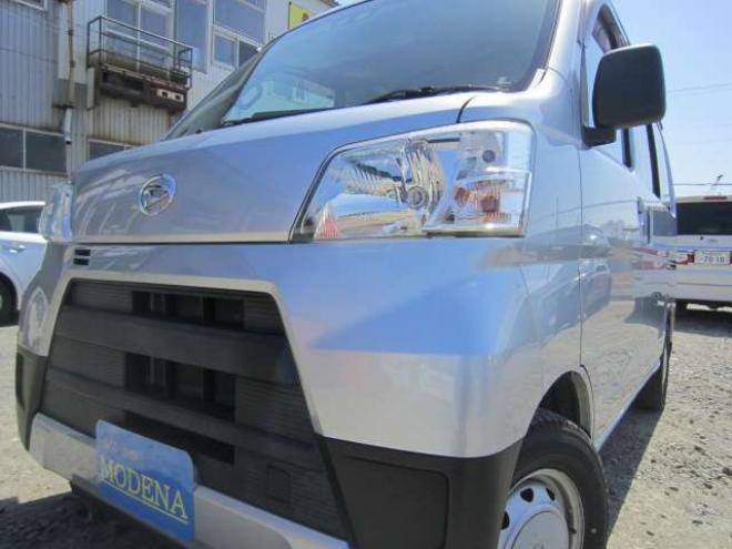 ハイゼットカーゴ デラックス SAIII ハイルーフ 4WD　道外仕入れ 後期型1オーナー  レーンキープアシスト　横滑り防止装置　衝突被害軽減ブレーキ　障害物センサー　ナビ&フルセグTV+Bカメラ キーレス  ドアバイザー Pガラス 記録簿 1年保証付 660