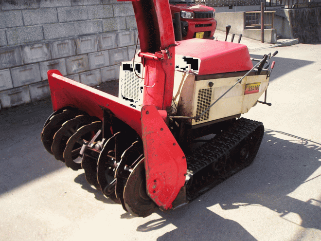 除雪機ワドー10馬力除雪機　ＳＳＡ－105Ｋ　デイ＝デルエンジン　オーガローリング付　点検済み　即使用可