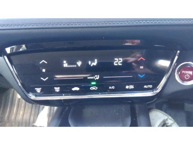 ヴェゼルハイブリッドＸ 4WD 4WD 1500 5Dr