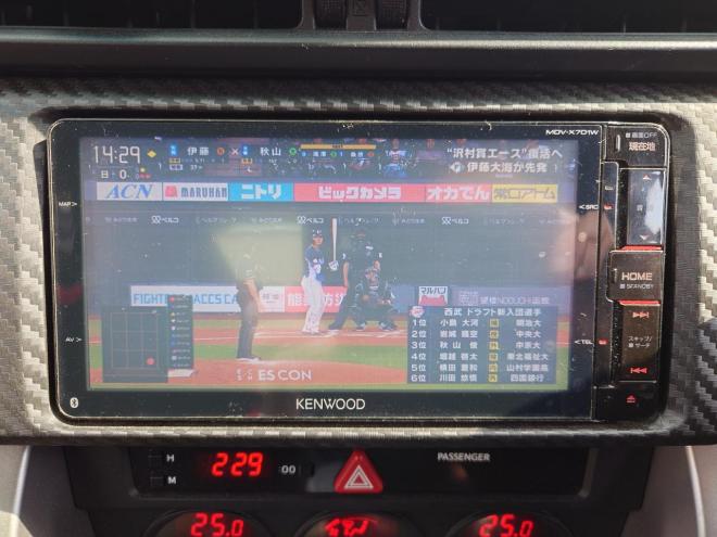 86GT　ワンオーナー　社外ケンウッドナビ・TV・バックカメラ・Bluetooth　ETC　 オートライト機能　パドルシフト　マニュアルモード付きAT　プッシュスタート　スマートキー　VSC　カタログ燃費JC08モード11.8㎞/L　社外17インチホイール＆夏タイヤ　純正17インチホイール＆冬タイヤ　 2000　2Dr