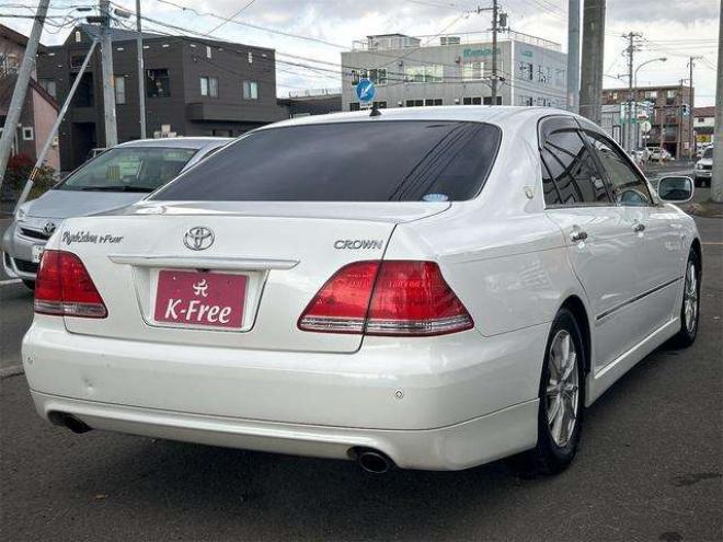 クラウンロイヤル 3.0 ロイヤルサルーン i-Four 4WD　ドライブレコーダー　オートクルーズコントロール　バックカメラ　ナビ　エアロ　HID　スマートキー　電動格納ミラー　盗難防止システム　衝突安全ボディ 3000