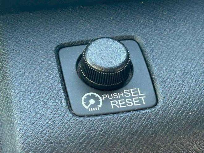 ステップワゴン2.0 スパーダ Z 4WD　ナビ　テレビ　スマートキー　記録簿　メンテナンスノート　取扱説明書　オートエアコン　後席モニター　バックカメラ　両側パワースライドドア　ETC 2000