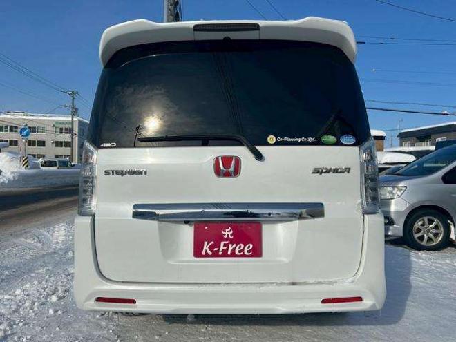 ステップワゴン2.0 スパーダ Z 4WD　ナビ　テレビ　スマートキー　記録簿　メンテナンスノート　取扱説明書　オートエアコン　後席モニター　バックカメラ　両側パワースライドドア　ETC 2000