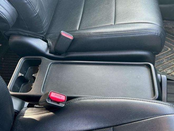 ステップワゴン2.0 スパーダ Z 4WD　ナビ　テレビ　スマートキー　記録簿　メンテナンスノート　取扱説明書　オートエアコン　後席モニター　バックカメラ　両側パワースライドドア　ETC 2000