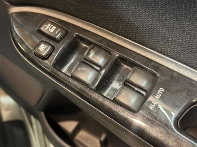 ウィッシュ1.8 Xエアロスポーツパッケージ 4WD　ナビ　TV　Bカメラ　Bluetooth　Egスターター 1800