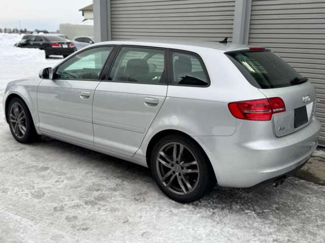 アウディA3スポーツバック 2.0 TFSI クワトロ 4WD　ナビ　TV　Bカメラ　Bluetooth 正規輸入車 2000