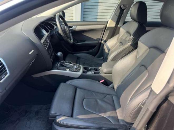 アウディA5スポーツバック 2.0 TFSI クワトロ 4WD　夏冬タイヤ　黒革シート　ナビ　TV　Bカメラ 正規輸入車 2000