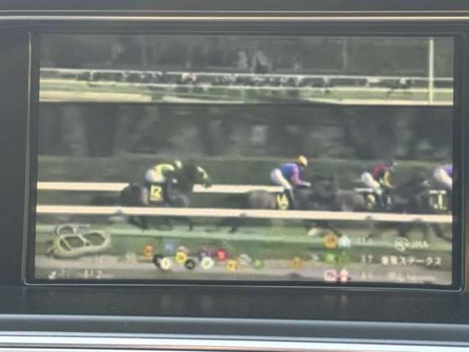 アウディA5スポーツバック 2.0 TFSI クワトロ 4WD　夏冬タイヤ　黒革シート　ナビ　TV　Bカメラ 正規輸入車 2000