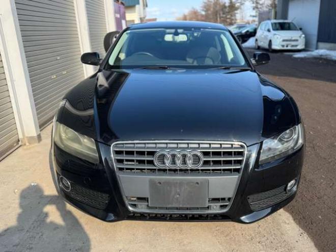 アウディA5スポーツバック 2.0 TFSI クワトロ 4WD　夏冬タイヤ　黒革シート　ナビ　TV　Bカメラ 正規輸入車 2000