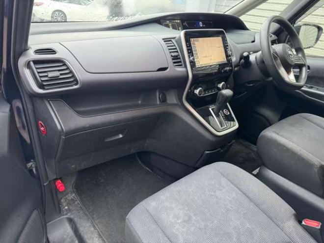 セレナ2.0 X Vセレクション 4WD　ナビ　TV　全周囲カメラ　ETC　両側Pスライド 2000