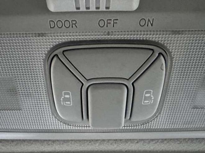 エスティマ2.4 アエラス Gエディション 4WD　ナビ　TV　Bluetooth　両側Pスライド 2400