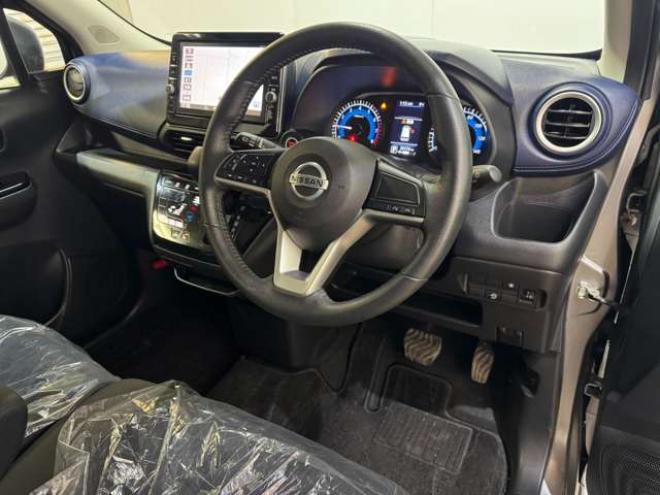 デイズハイウェイスターGターボ 4WD　ナビ　TV　Bluetooth　全方位カメラ　シートヒーター 660