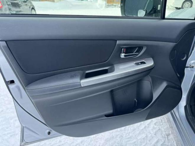 インプレッサスポーツ 2.0 i アイサイト 4WD　後期型　夏冬タイヤ　ナビ　TV　Bカメラ　Bluetooth 2000