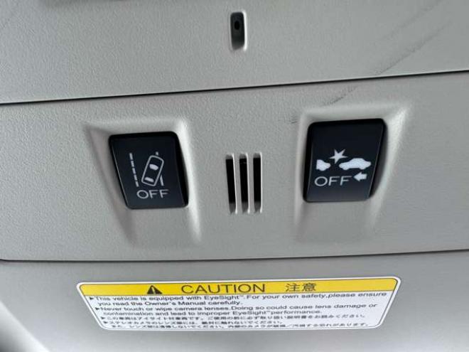 インプレッサスポーツ 2.0 i アイサイト 4WD　後期型　夏冬タイヤ　ナビ　TV　Bカメラ　Bluetooth 2000