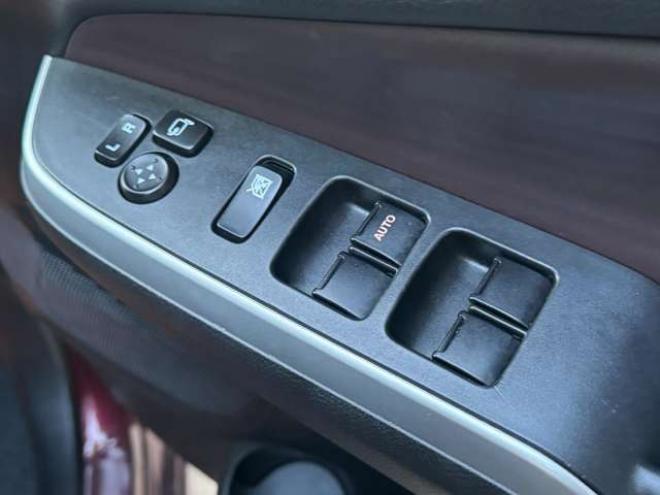 ソリオ1.2 バンディット ハイブリッド MV 4WD　ナビ　TV　全方位カメラ　Bluetooth　Egスターター　両側Pスライド　シートヒーター 1200