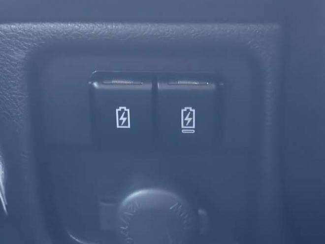 ソリオ1.2 バンディット ハイブリッド MV 4WD　ナビ　TV　全方位カメラ　Bluetooth　Egスターター　両側Pスライド　シートヒーター 1200