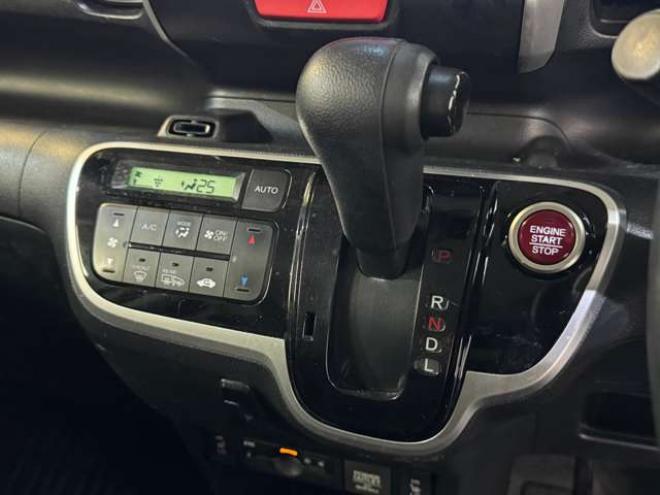 N-BOXG Lパッケージ 4WD　プッシュスタート　TV　Bカメラ　Pスライド 660