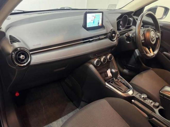 デミオ1.5 XD ツーリング ディーゼルターボ 4WD　ナビ　TV　Bluetooth　夏冬タイヤ 1500