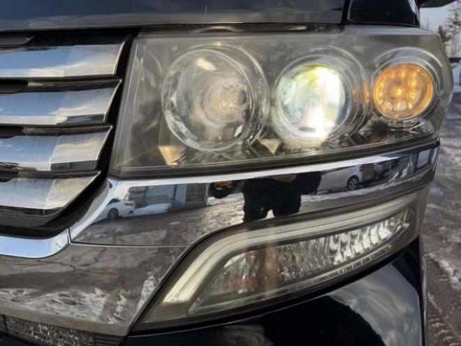 N-BOXカスタムG 4WD　スマートキー　ナビ　TV　リアモニター 660