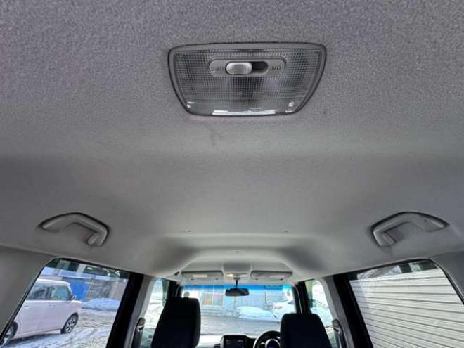 N-BOXカスタムG 4WD　スマートキー　ナビ　TV　リアモニター 660