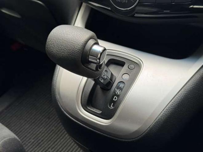 セレナ2.0 20S 4WD　ナビ　TV　Bluetooth　Bカメラ　クルコン　後期型 2000