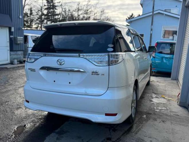 エスティマハイブリッド2.4 X 4WD　ナビ　TV　Bカメラ　フリップダウン 2400