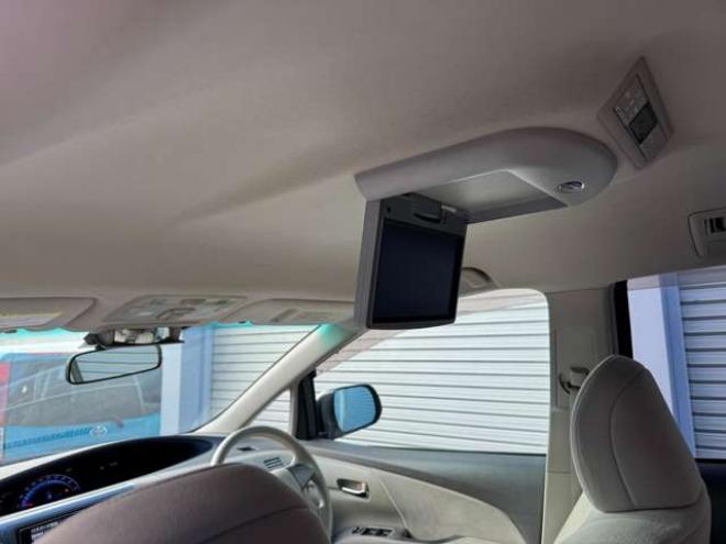 エスティマハイブリッド2.4 X 4WD　ナビ　TV　Bカメラ　フリップダウン 2400