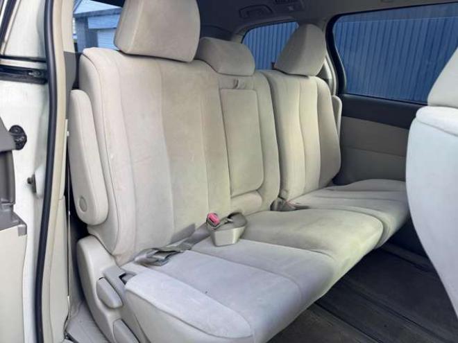 エスティマハイブリッド2.4 X 4WD　ナビ　TV　Bカメラ　フリップダウン 2400