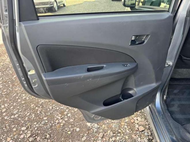 ステラカスタムRS 4WD　ナビ　TV　Bluetooth　HID 660