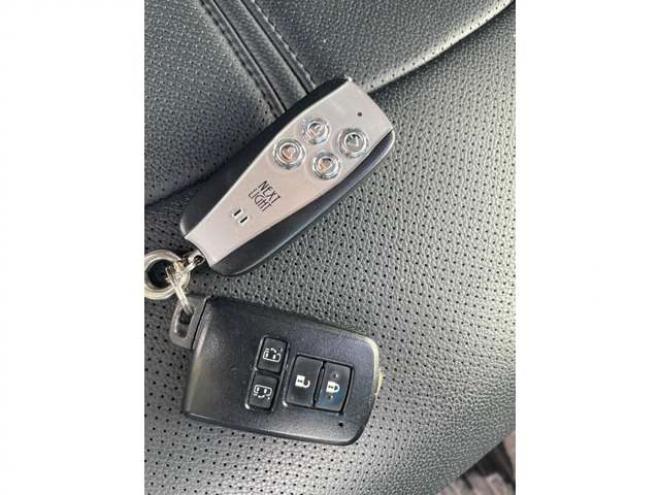 アルファードハイブリッド 2.5 S E-Four 4WD　 2500