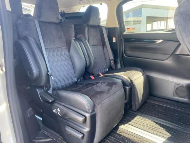 アルファードハイブリッド 2.5 SR E-Four 4WD　 2500