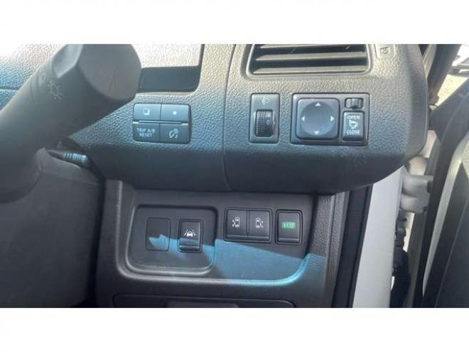 セレナ2.0 20X Vセレクション+Safety 4WD　 2000