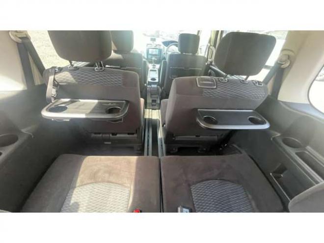 セレナ2.0 20X Vセレクション+Safety 4WD　 2000