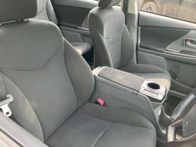 プリウスα1.8 S チューン ブラック　 2WD 1800