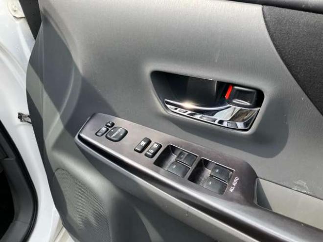 プリウスα1.8 S チューン ブラック　 2WD 1800