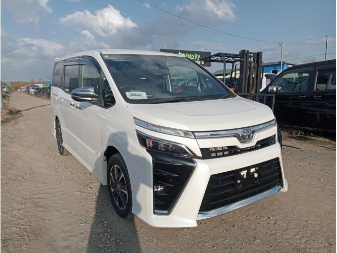 ヴォクシーZキラメキ3 4WD 2000 5Dr