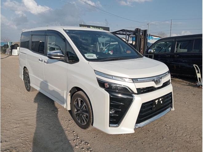 ヴォクシーZキラメキ3 4WD 2000 5Dr