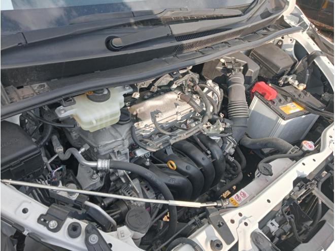 ヴォクシーZキラメキ3 4WD 2000 5Dr