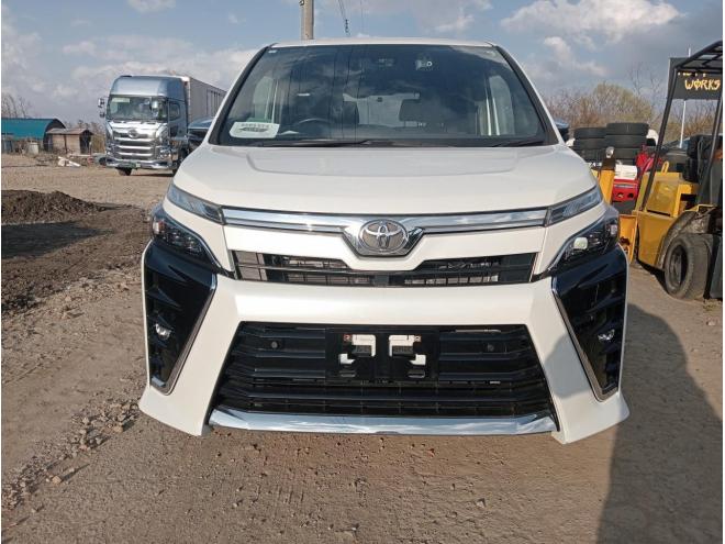 ヴォクシーZキラメキ3 4WD 2000 5Dr