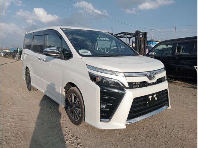 ヴォクシーZキラメキ3 4WD 2000 5Dr