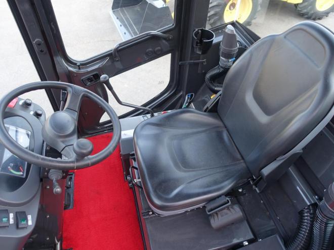 ホイールローダ日立 ZW30-5B  バケット容量0.4m3