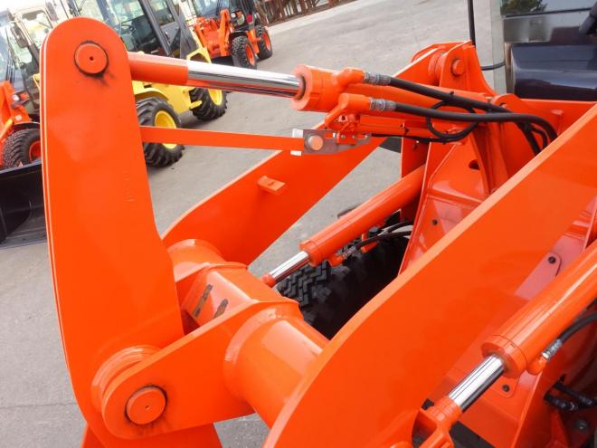 ホイールローダ日立 ZW30-5B  バケット容量0.4m3