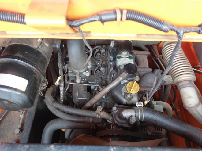 スキッドステアローダトヨタ ３SDK６　バケット容量0.28m3 