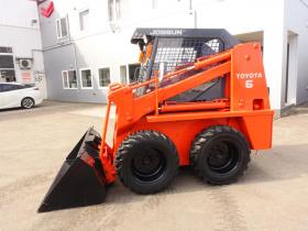 スキッドステアローダ　トヨタ ３SDK６　バケット容量0.28m3 