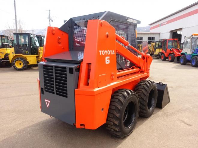 スキッドステアローダトヨタ ３SDK６　バケット容量0.28m3 