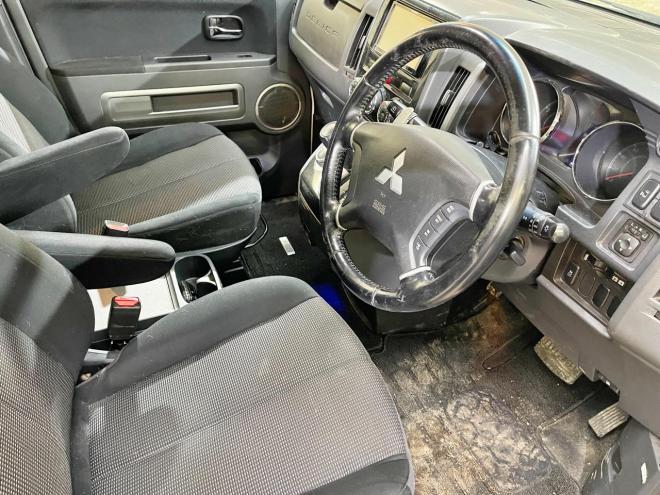 デリカ2.4ローデストGパワーパッケージ 4WD 5年保証 スマキー 両側パワスラ ナビTV Bカメ ETC 寒冷地仕様 禁煙